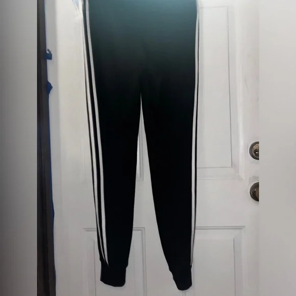NWOT high waisted 3 stripe legs adidas small ladies joggers - Picture 12 of 14